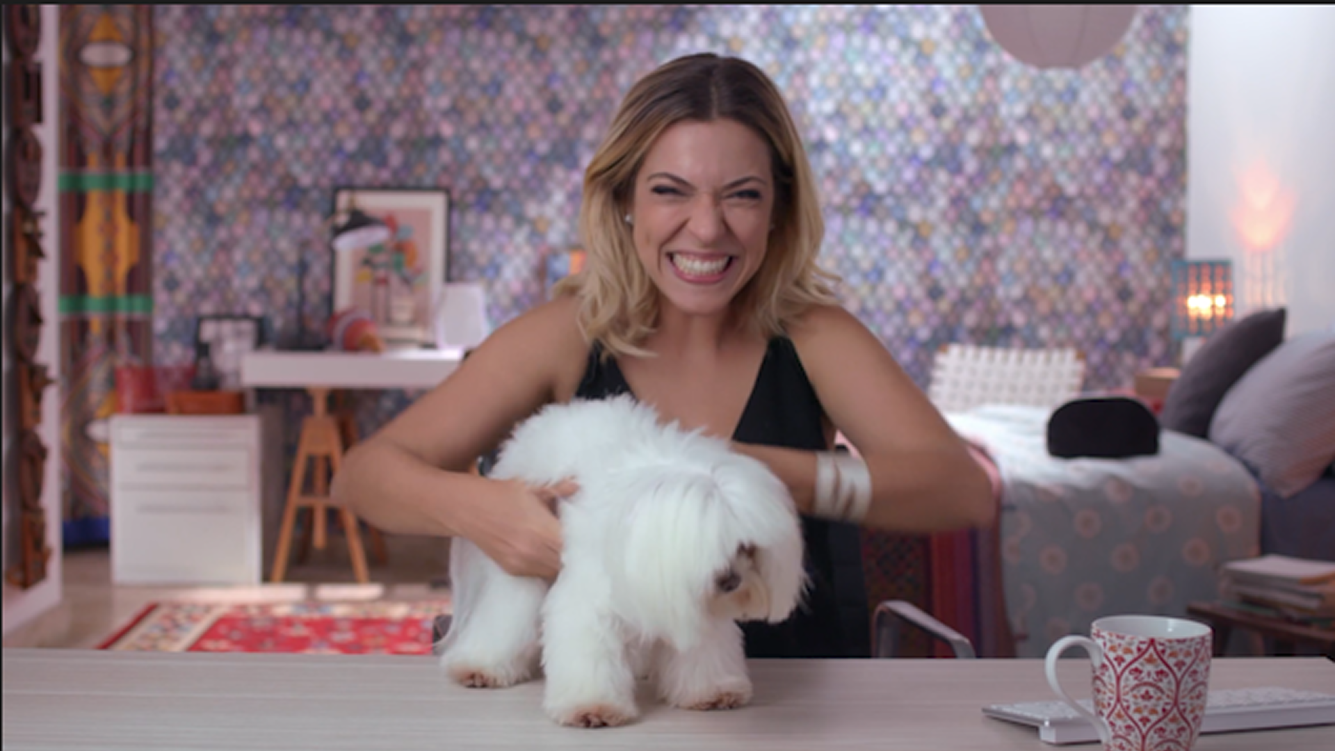 De Perto Ninguém é Normal